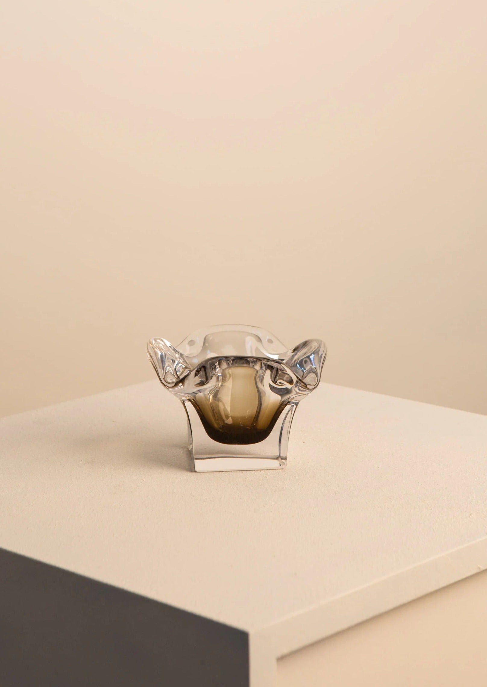 Flower Shaped Glass Catchall Tray - Image 2